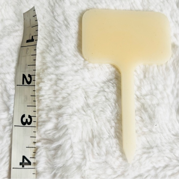 Set of 3 Natural Cream Plant Markers Hand Crafted Resin Gift Set Cake Toppers - Picture 6 of 6